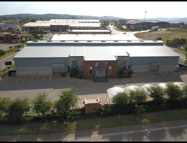 2,310M² WAREHOUSE FOR SALE IN SUNDERLAND RIDGE